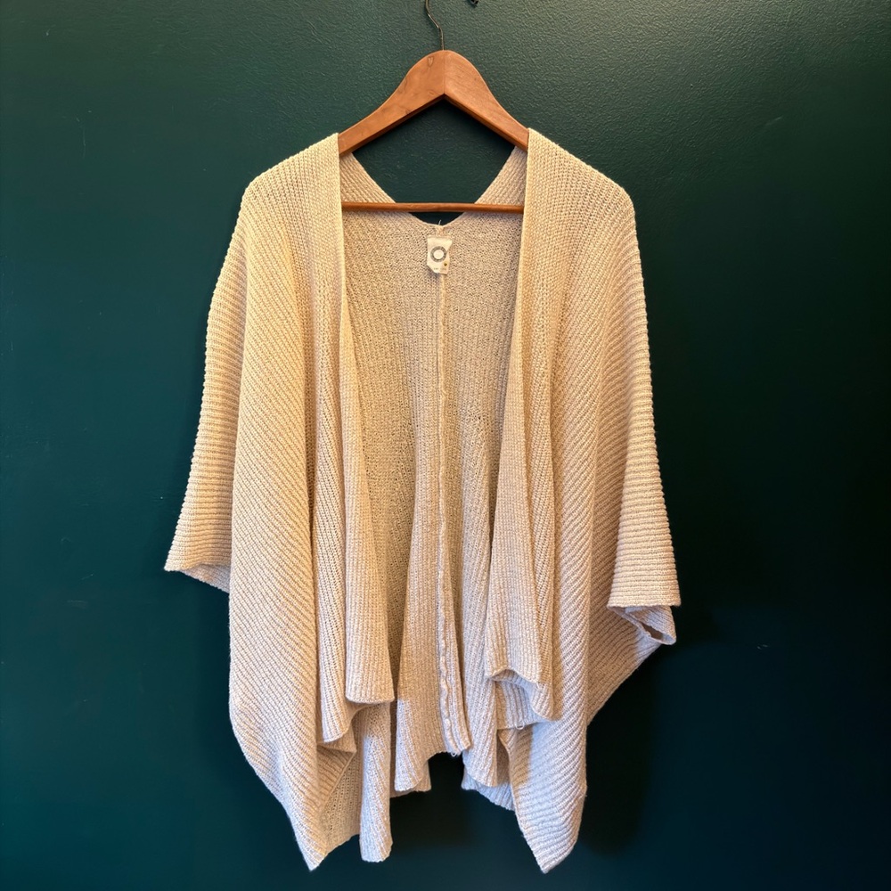 Akemi + Kin Athropologie Elegant Cream Knit shrug
